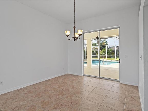 4th image of 620 SW 51st TER