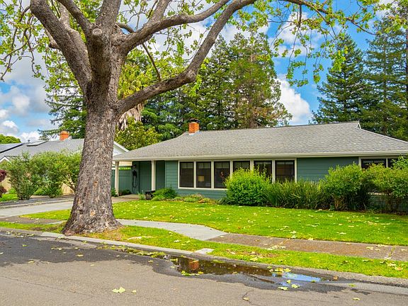 2nd image of 702 Del Mar Avenue