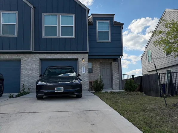 7120 Sparkling Light Dr #B, Del Valle, TX 78617