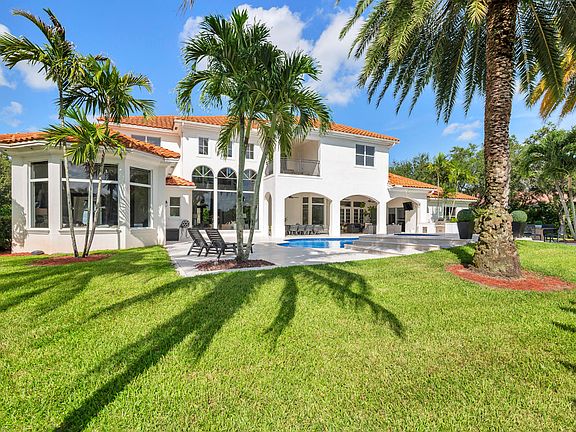 5th image of 2685 Greenbriar Boulevard