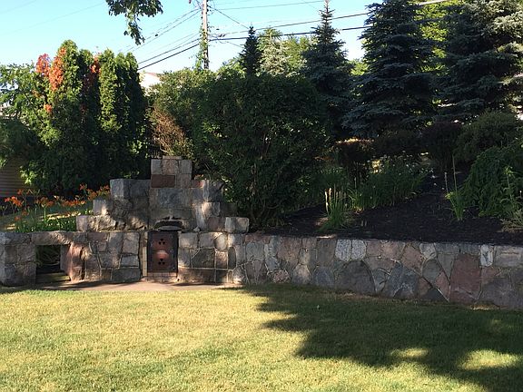 4th image of 11710 Maywood Dr