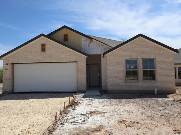 8760 Rucker Pond Trail, San Antonio, TX 78252