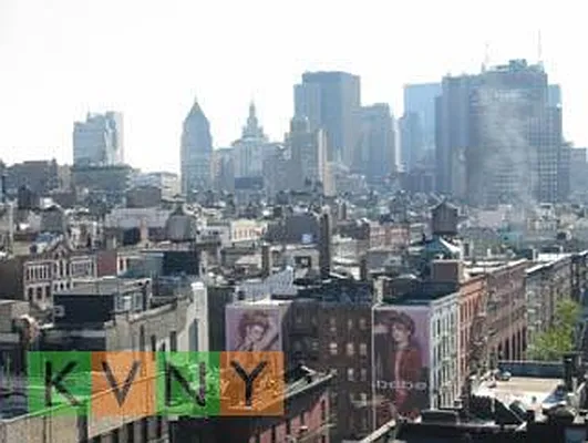 Rented by KVNY Soho | media 23