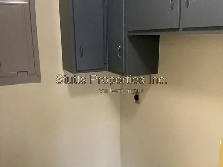 1102 Michigan Ave — Photo 8