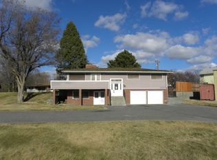 1040 W 27th Ave, Kennewick, WA 99337