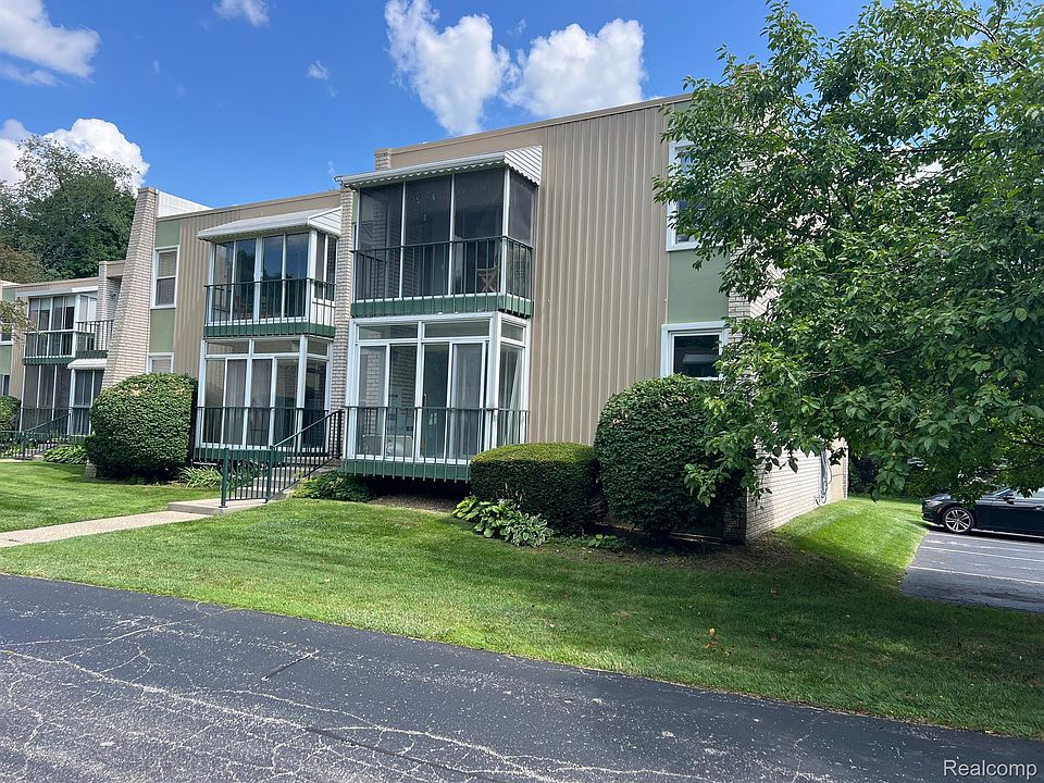 1st image of 32839 Fargo St