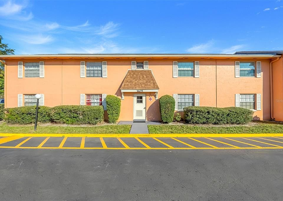 1st image of 1605 W Oak Ridge Rd Unit A