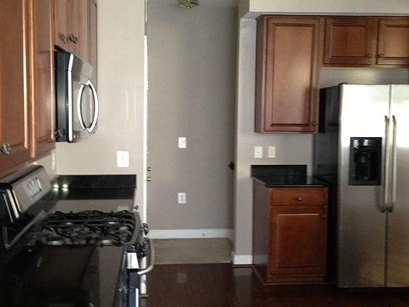 2nd image of 13654 Venturi Ln #211