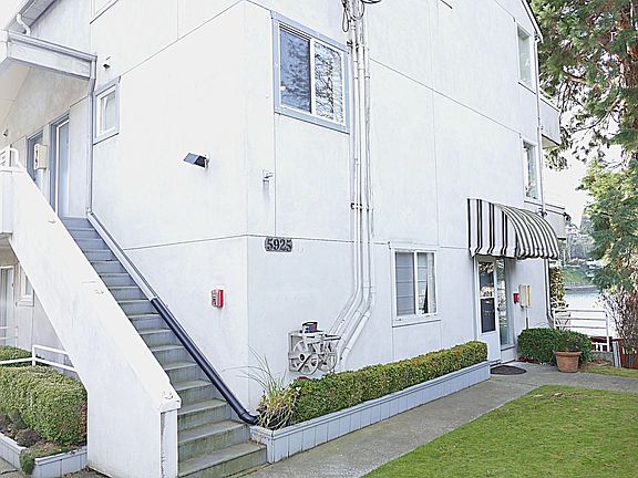 3rd image of 5925 Seaview Ave NW