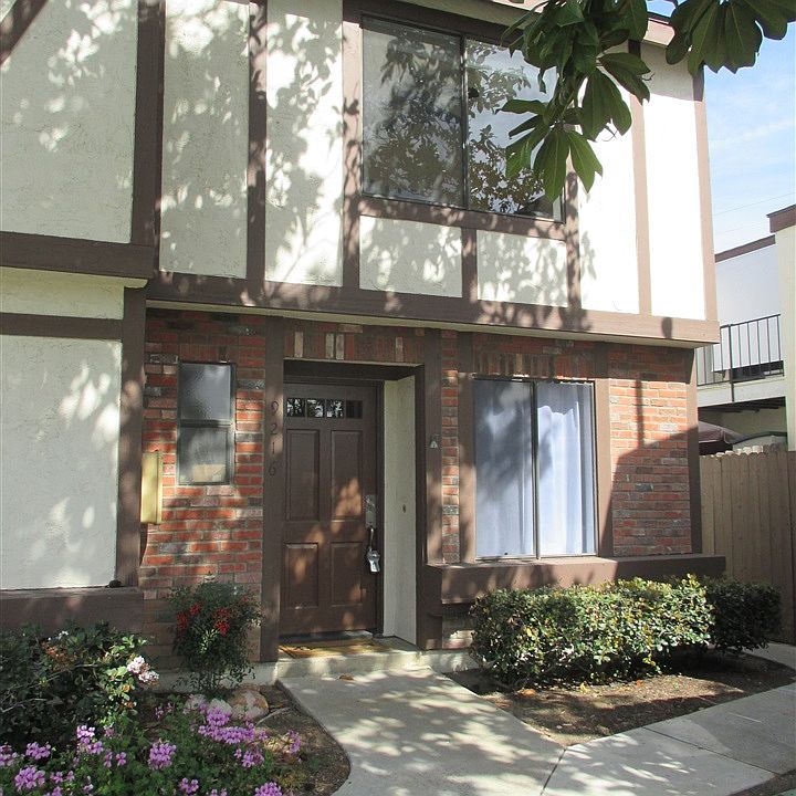 1st image of 9216 Carlton Oaks Dr