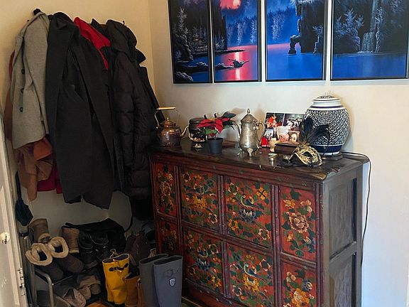 3rd image of 2057 W Cuyler Ave #3