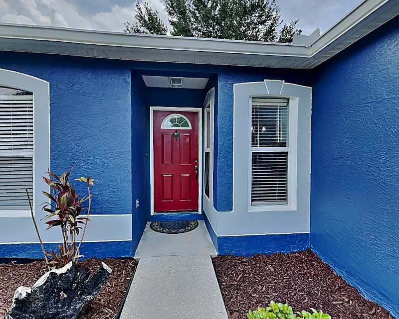 3 bed, 2.0 bath, 1264 sqft, $2,395 — Photo 2