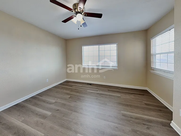 9742 Jasper Dr — Photo 18