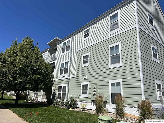 3rd image of 529 Mitchell St Unit 3