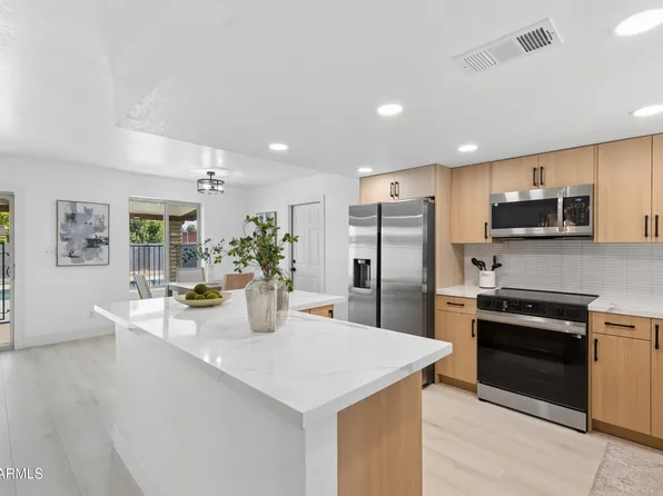 1727 E DIAMOND Avenue, Mesa, AZ 85204