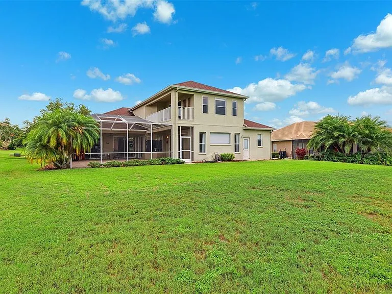 13049 Thoroughbred Dr — Photo 40