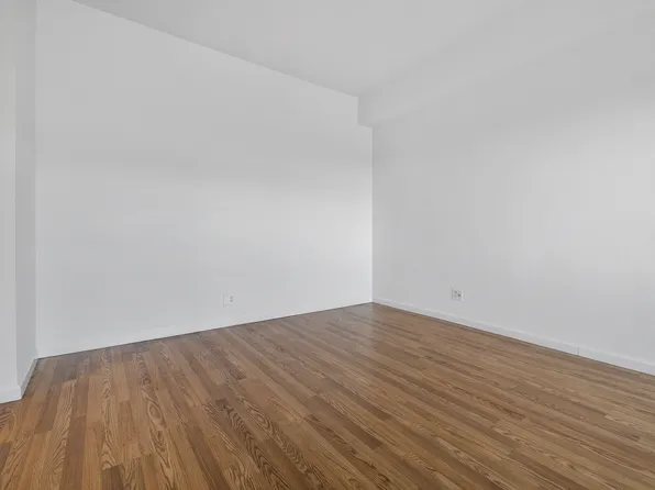 1020 Grand Concourse image 12 of 15