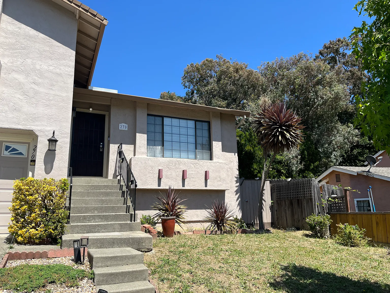 3 bed, 1562 sqft, $3,000 — Photo 2