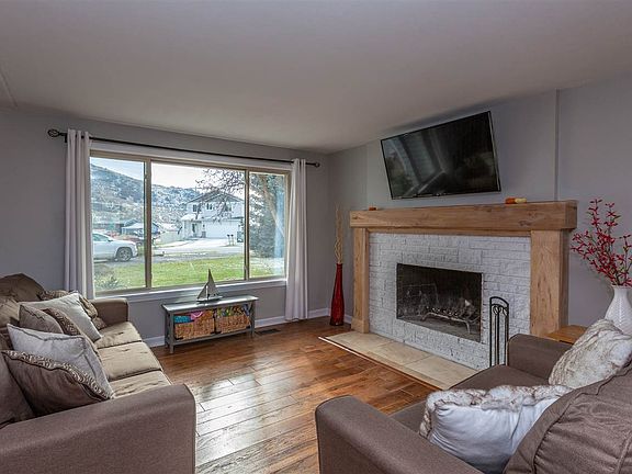 3rd image of 20221 E 8th Ave