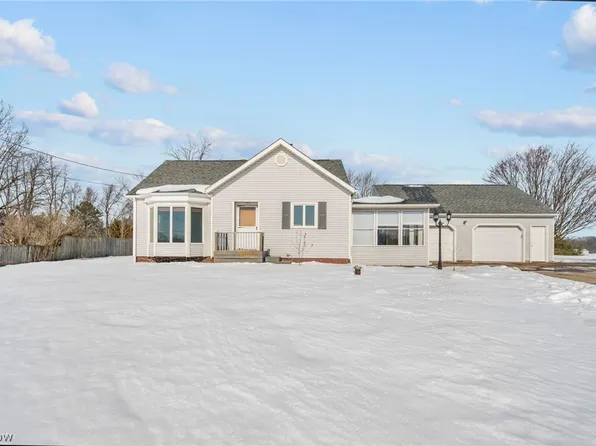 2099 Pontius Rd, Mogadore, OH 44260