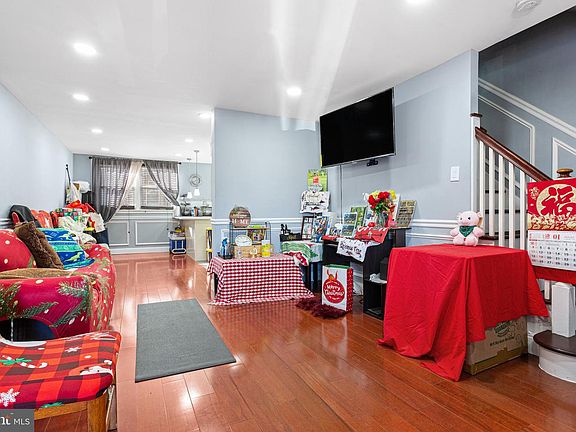 2nd image of 4342 Shelmire Ave
