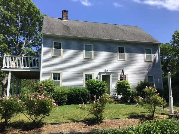 12 Captain Paine Rd, East Sandwich, MA 02537