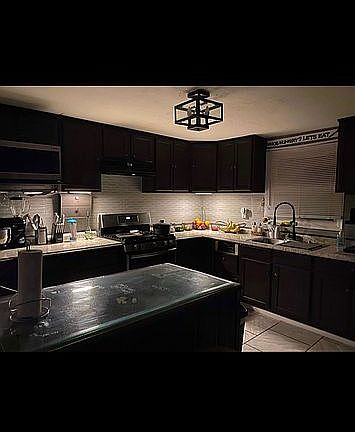 2nd image of 3526 Woldhaven Dr