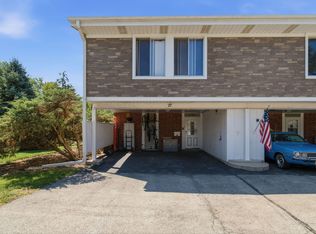 27 Cour Deauville, Palos Hills, IL 60465