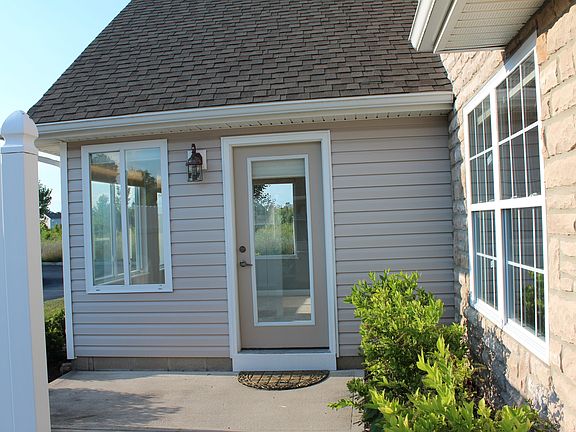 4th image of 6652 Lexington Pl S