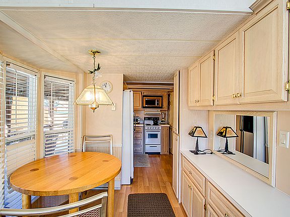 4th image of 85 Revett Dr #84