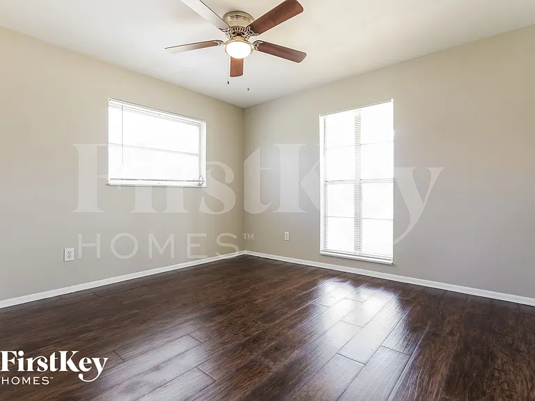 19061 Cochran Blvd — Photo 13