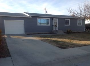 605 4th St, Gering, NE 69341