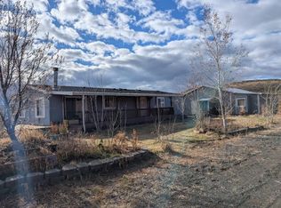 29291 Wrecking Yard Ln, Hines, OR 97738