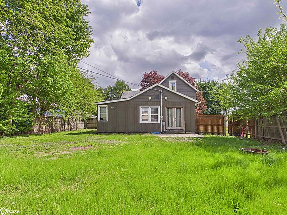 5th image of 811 6th Ave E