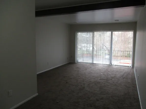 750 Pleasant Ave, Kalamazoo, MI