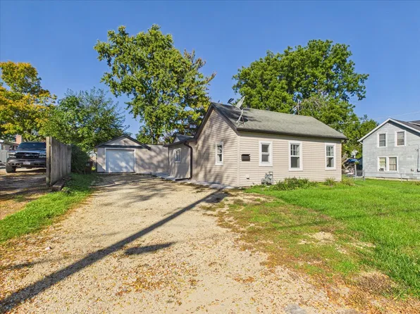 1027 Garfield Ave, Belvidere, IL 61008