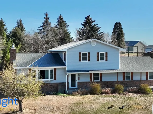 615 Lincoln Way, Lusk, WY 82225