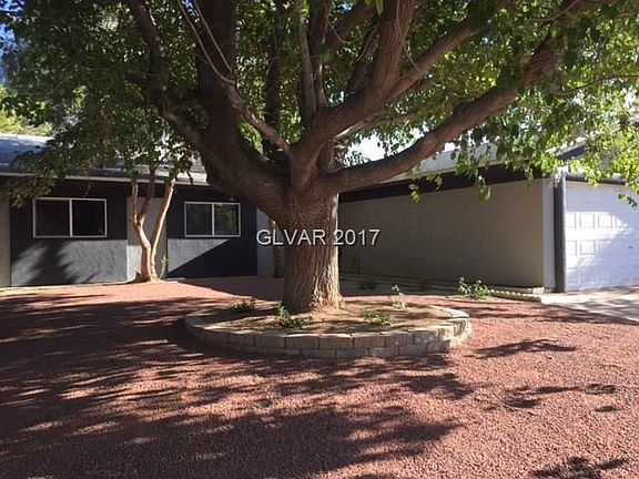 5th image of 4467 Park View Dr
