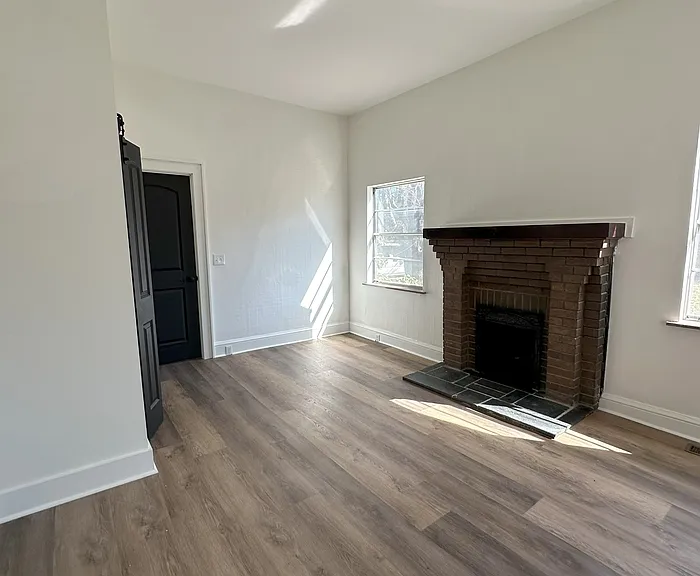2634 Barton St — Photo 14