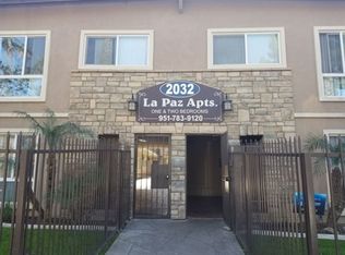 2032 W Linden St #32-01, Riverside, CA 92507