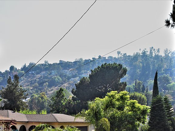 5th image of 4973 Aldama St