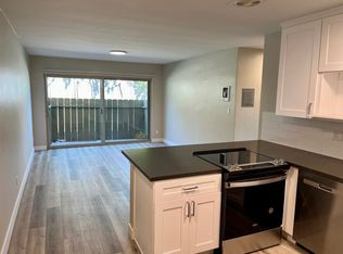 2404 C St APT 102, San Diego, CA 92102