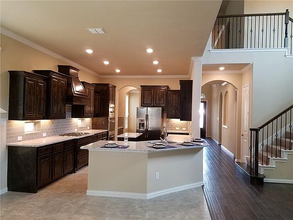 5th image of 517 Garden Ave