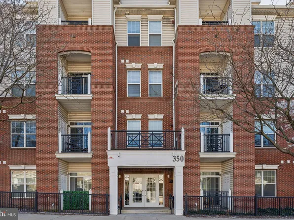 350 W Elm St Suite 3006, Conshohocken, PA 19428