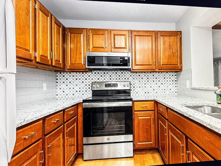8789 W 106th Ter — Photo 14