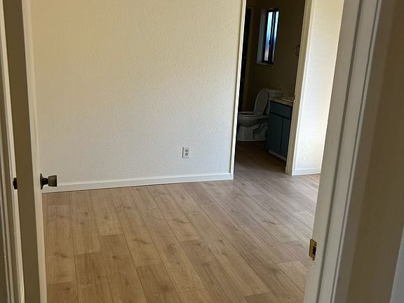 2nd image of 640 E Hawkeye Ave APT 2