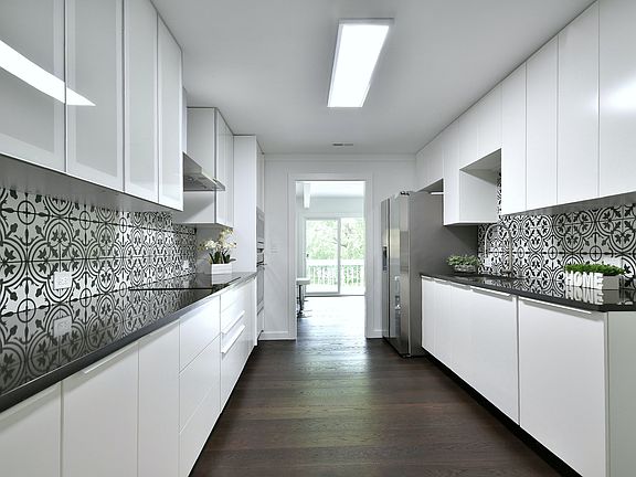 3rd image of 2324 S Bonnie Brook Ln