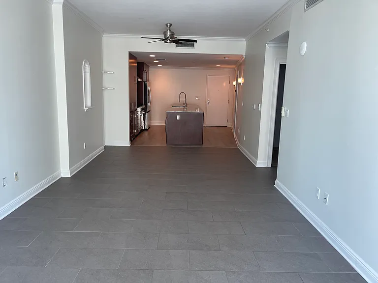 1120 E Kennedy Blvd #1228 — Photo 2