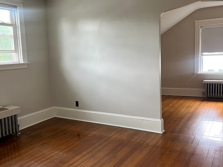 581 Woonasquatucket Ave — Photo 9