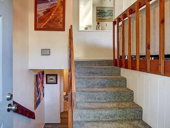 2nd image of 2200 Garland Dr APT 27